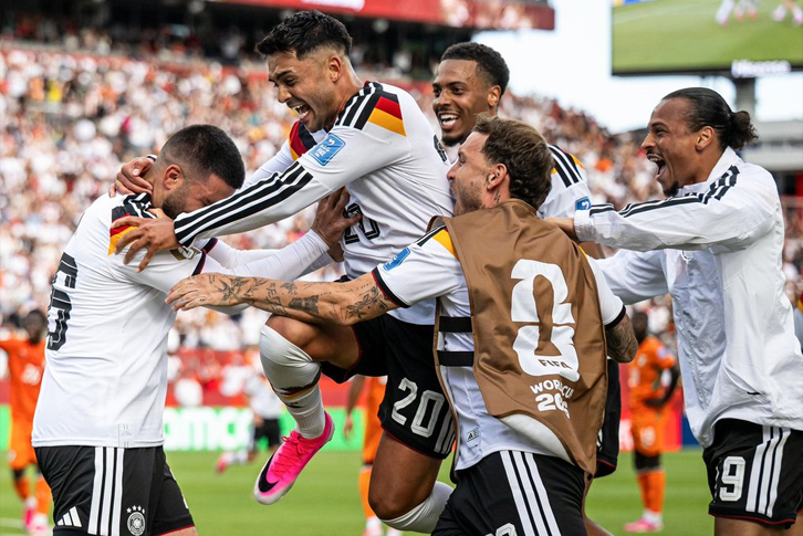 Đức khởi đầu như mơ với bàn thắng sớm của Leroy Sané