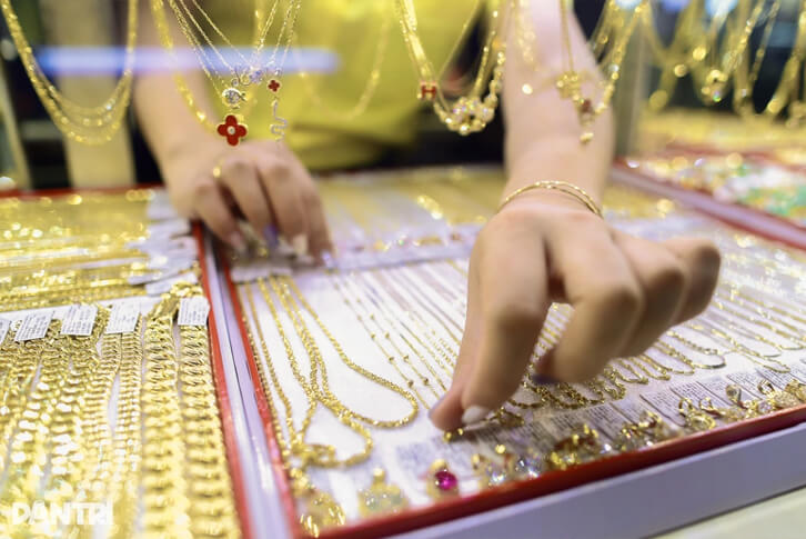 Nên mua bán vàng cùng một nơi